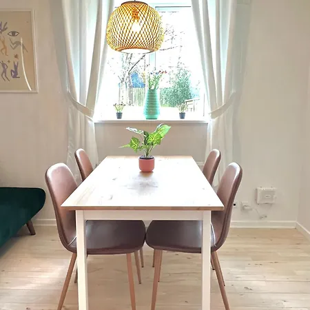 5 Min Walk To Lego House-50m2 A Lägenhet